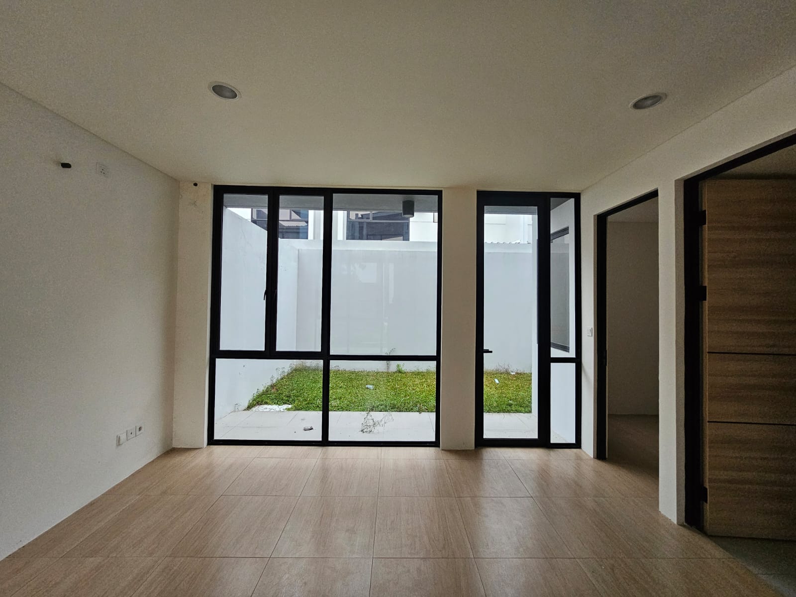 DiSewakan Rumah di Cendan Lippo Cikarang